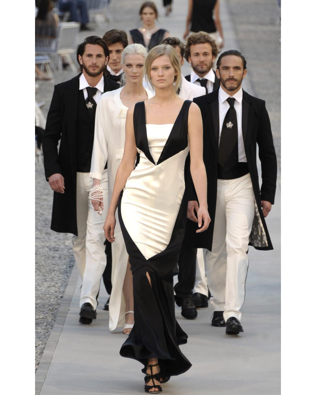 Cruise 2012 Black and Ivory Contrasting Silk Gown